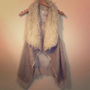 Faux fur vest with pockets